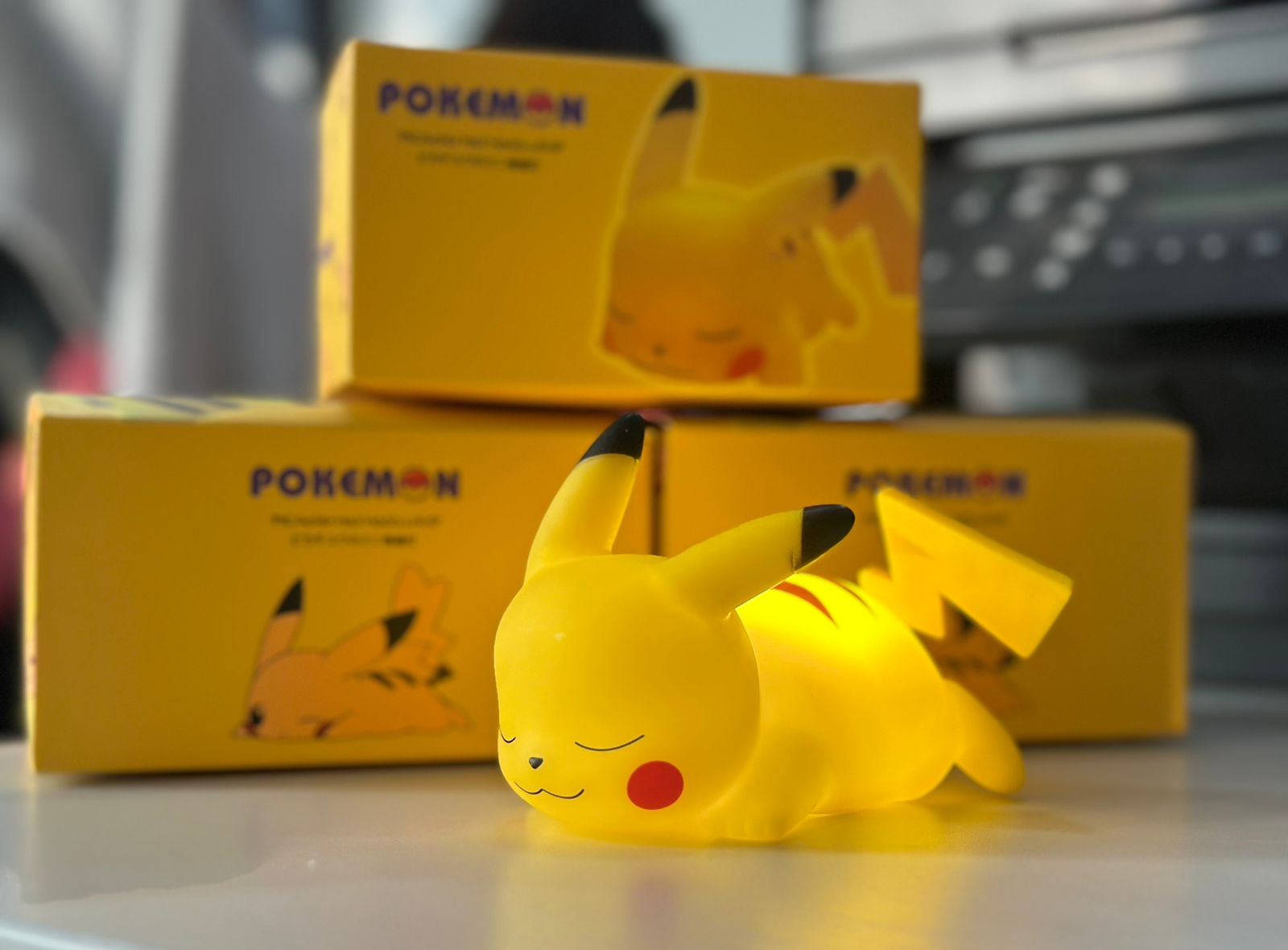 Vista 4 de Lampara Led de Pokemon Pikachu
